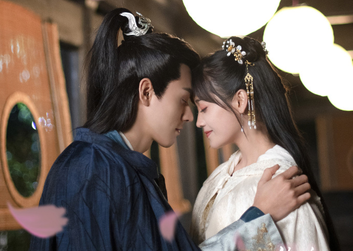 《绝世千金完结篇》宣布定档平安夜,龚俊郑湫泓穿越游戏甜蜜撒糖