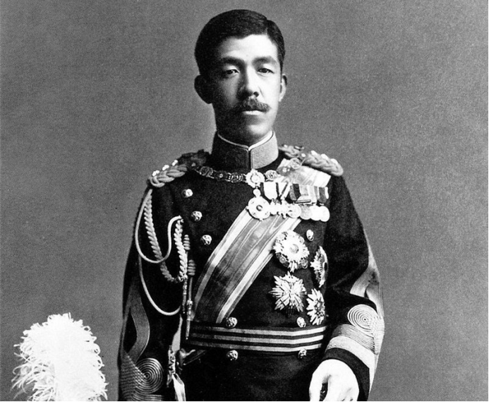 日本天皇是谁 二战图片