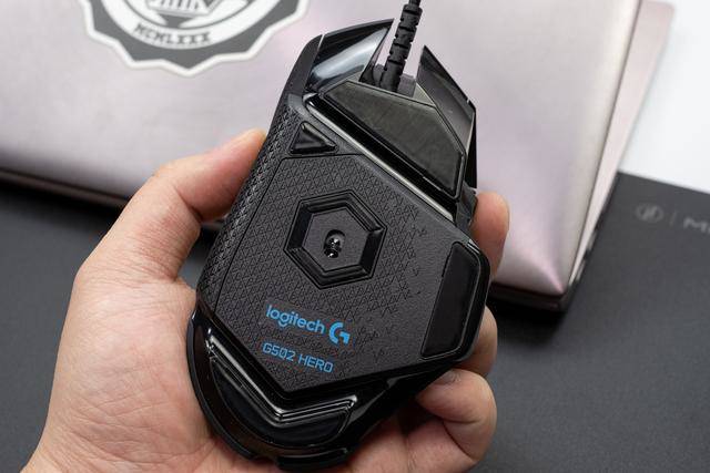 罗技g502鼠标再度遭遇双击门后 售后换新换成了罗技g502 Hero 凤凰网