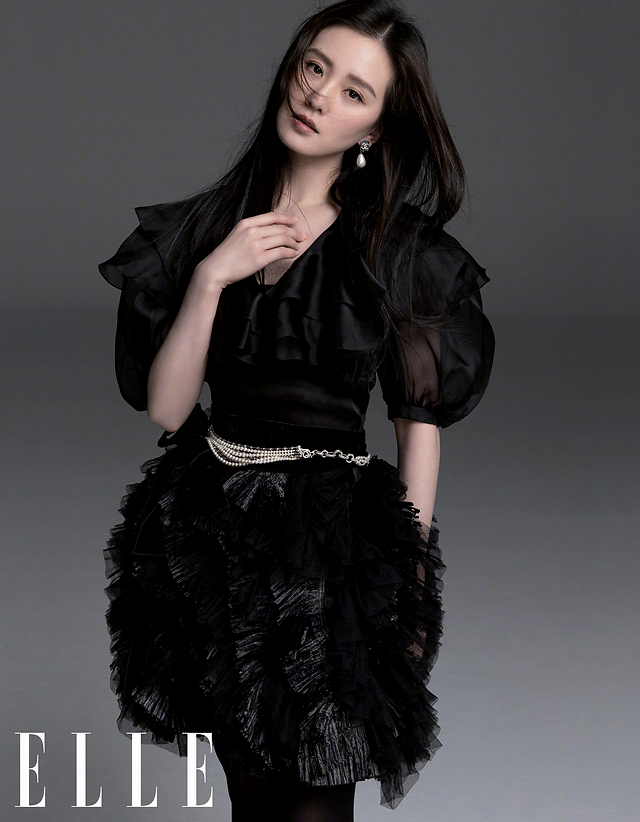 33岁女星黑发造型温柔如水__凤凰网