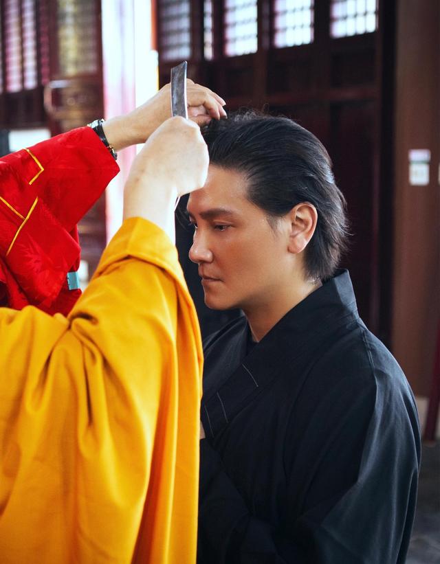 49岁男星出家当和尚?仅7天后立马还俗,原因曝光后却获网友盛赞