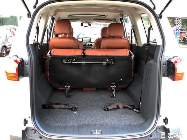 新晋"神车"?小哥带你看北汽昌河m70