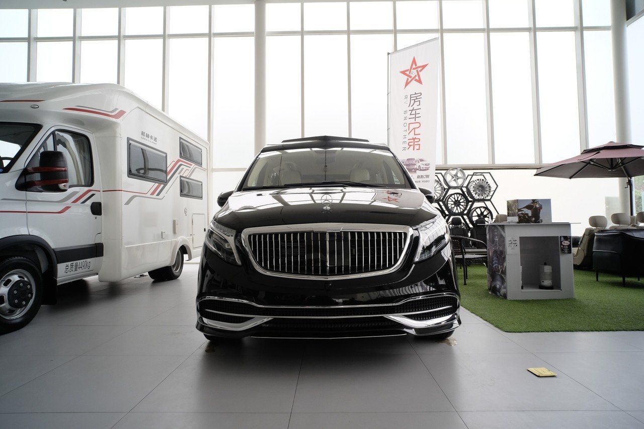 2020新款到店奔驰威霆迈巴赫vs680