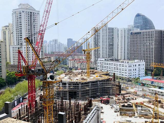 徐家汇中心施工现场探营370米浦西第一高楼已破土而出