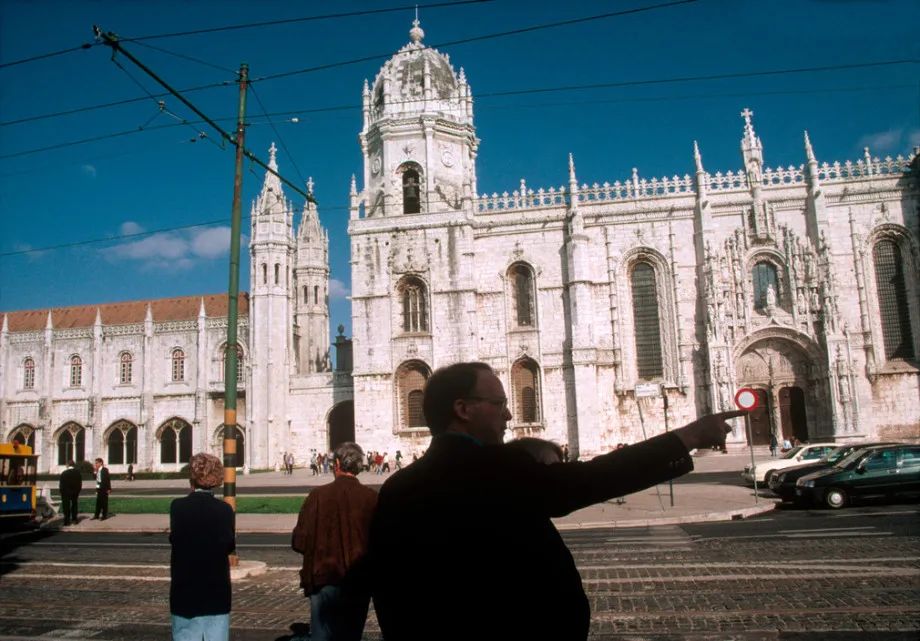穿越到90年代怀旧风的里斯本街头