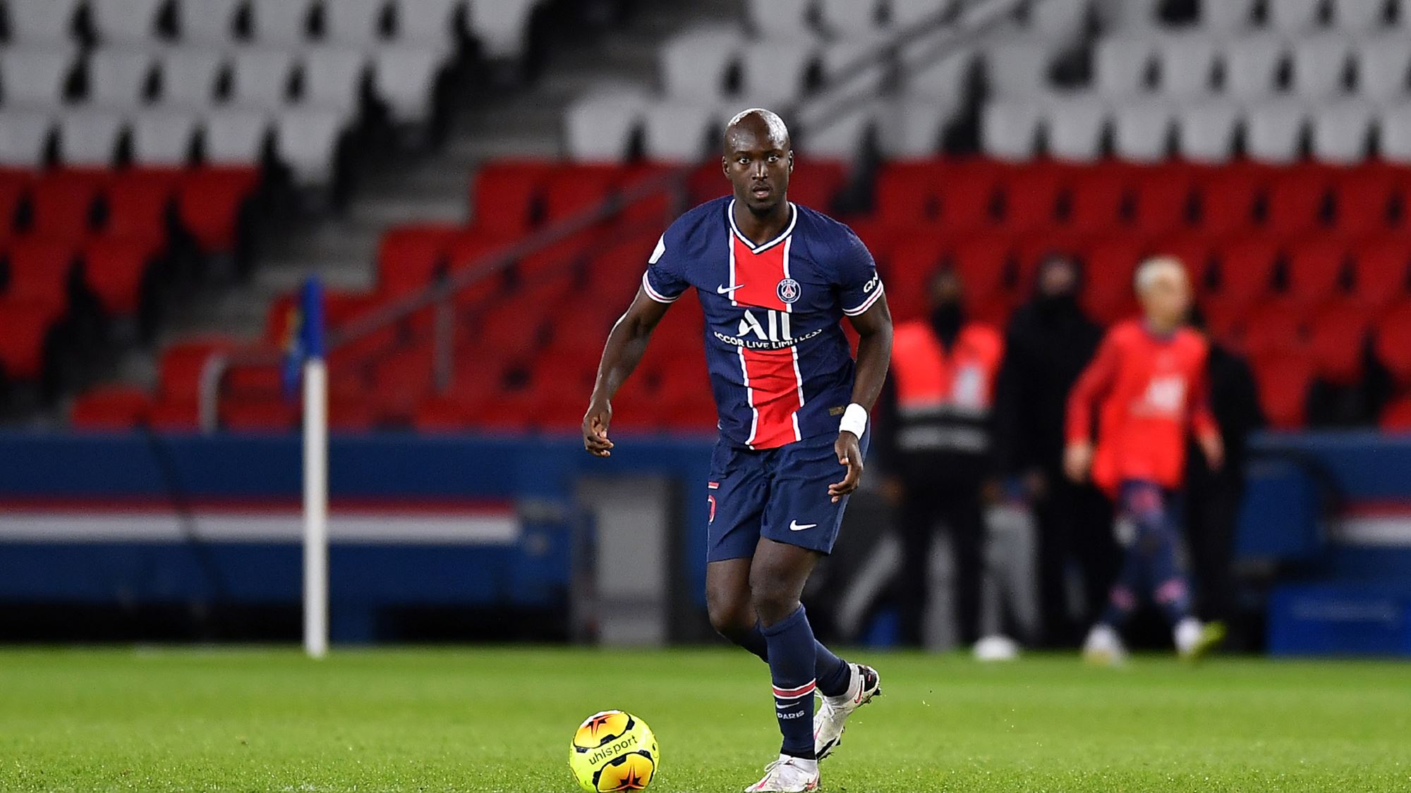 达尼洛赢曼联是赛季转折点要拿下伊斯坦布尔晋级淘汰赛