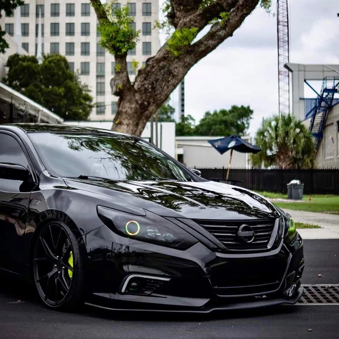 更车室移动大沙发日产天籁怎么改这里有十个改装案例