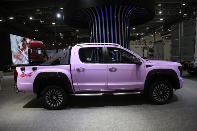 福田大将军木兰版,专为女性用户量身打造的皮卡车,车展实拍!