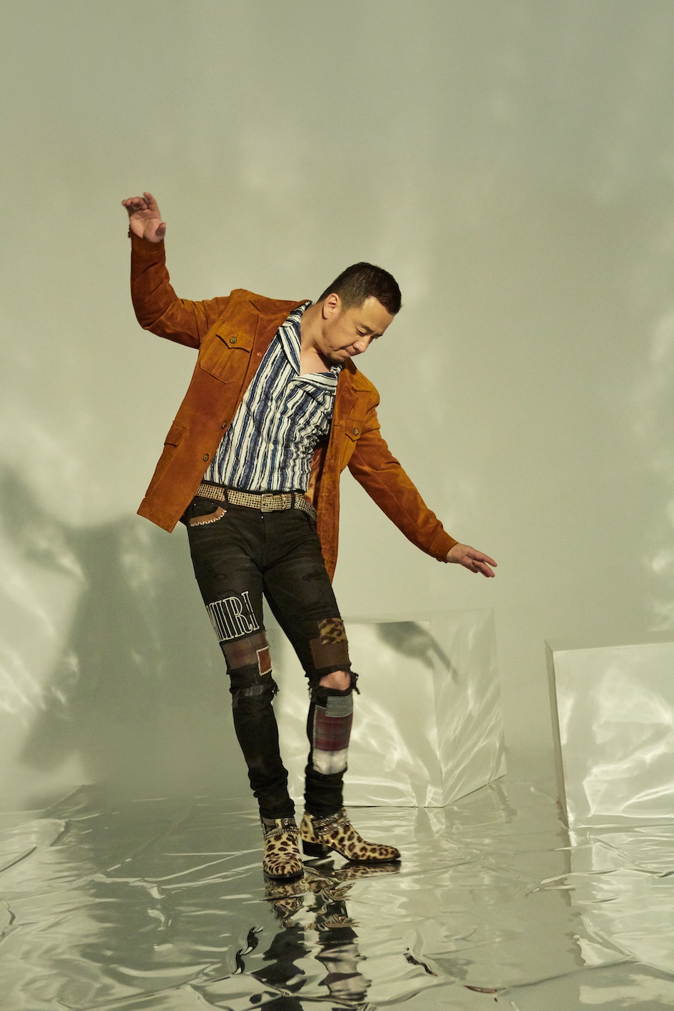 自由的定义是不受拘束 新年重新拥抱纯粹生活作为杨坤2020年发布的