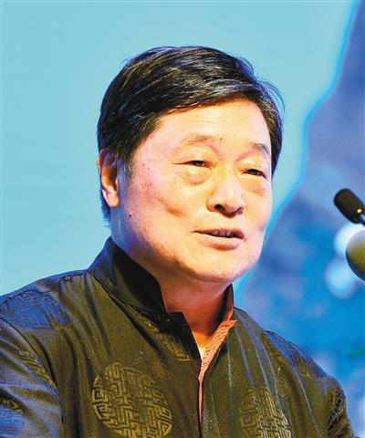 打开凤凰新                     徐平,教授,研究生导师,曾就任中央