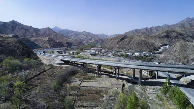 山西国道108线神堂堡至砂河段通车运营