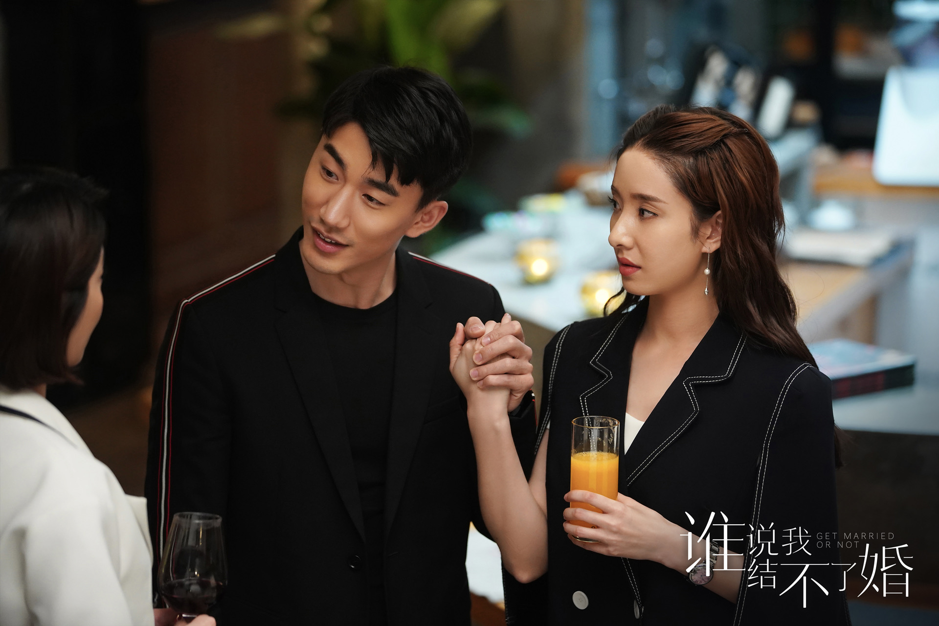 由何念执导,潘粤明,童瑶,陈数领衔主演,袁文康,许芳铱,李燊等演员主演