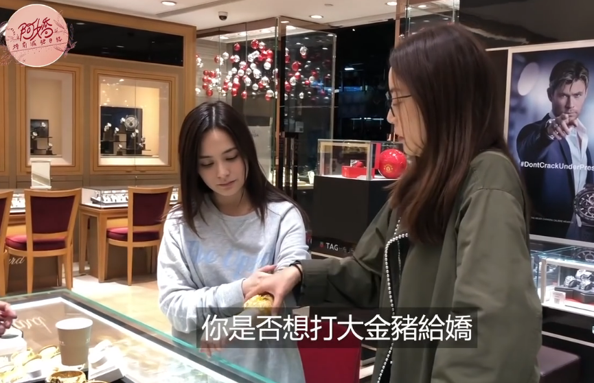 《乘风破浪的姐姐》未亮相的最后底牌，神似王菲颜值不输艺人，网友：直接出道吧
