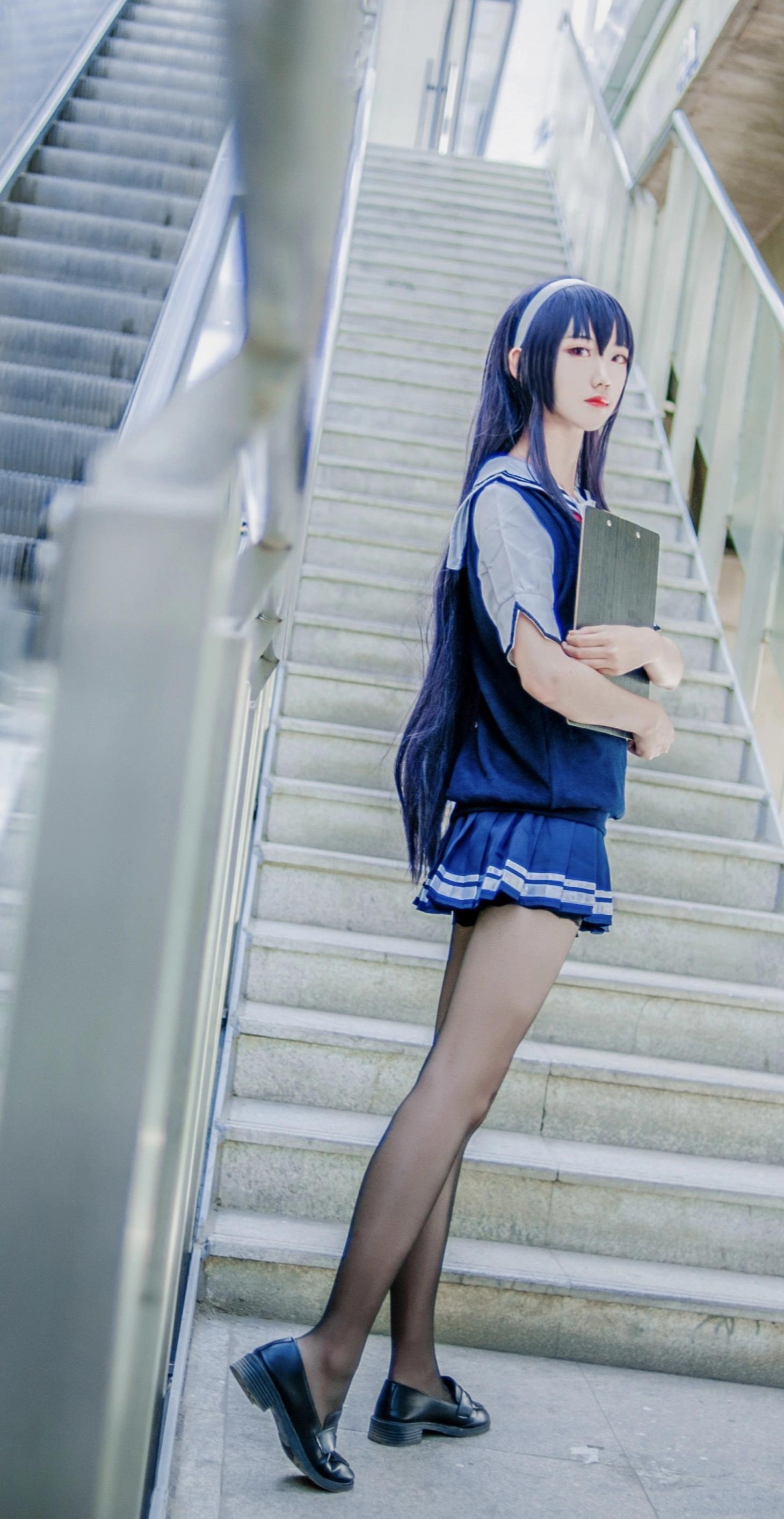 cos:路人女主,英梨梨和学姐,都很爱学习呢