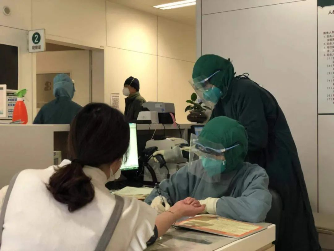 北京新增病例详情公布！多位密接者确诊，两人在食品厂工作……