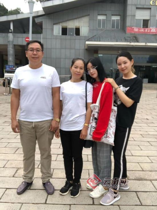 滞留外籍人员安全回国 通讯员 刀艳梅 摄云南网讯(记者 郭丽 通讯员