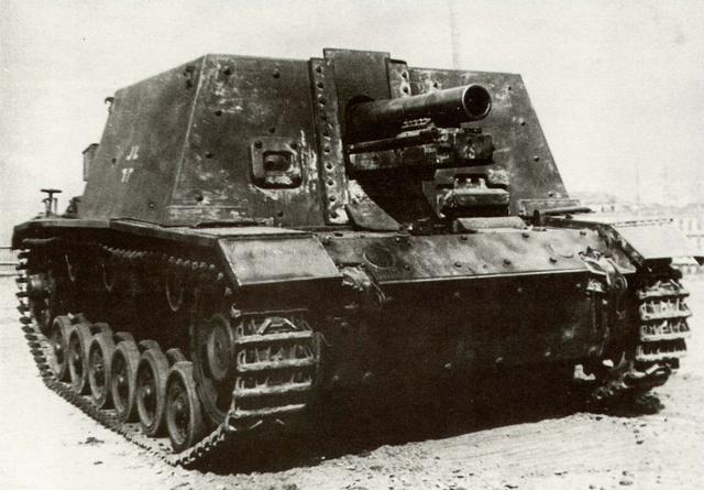 凯特公司便迅速下达了制造样车的命令,并要求先制造6辆stug 33b突击炮