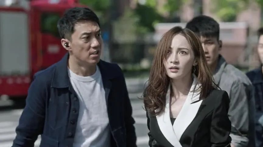 "周一见"6年,姚笛终于接到女主角色,造型太性感又惹争议
