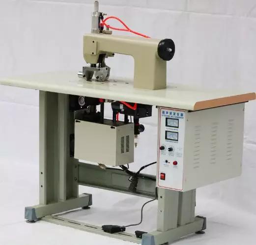 没有口罩不能出门, 如果有小型家用口罩机就好了!