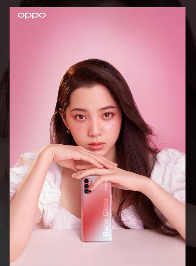 闪光少女必备欧阳娜娜reno4夏日晶钻大片出炉双重颜值暴击