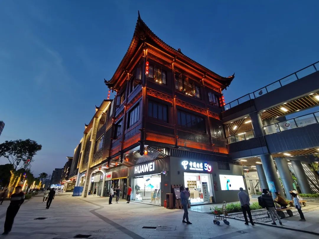 凤凰街获评"长沙夜间文旅消费聚集区"!长沙唯一入围的商业街区