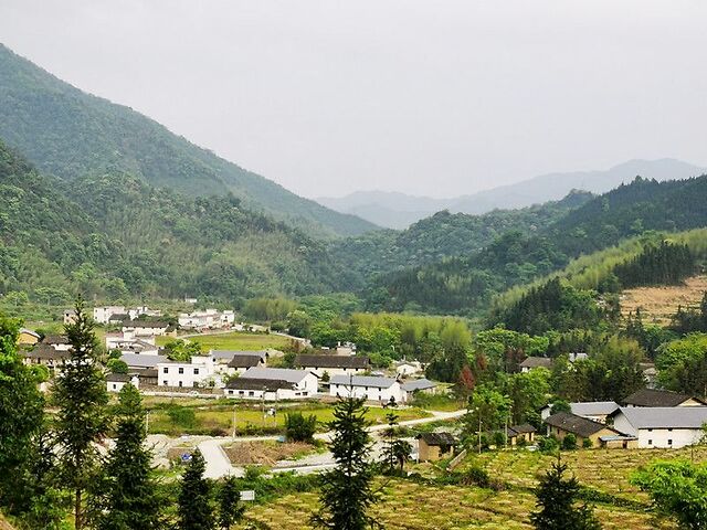 崇义镜见白溪闲庭信步享春色五分醉意品乡愁