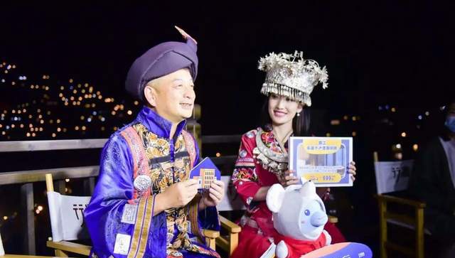 独家丨梁建章夫人下场,亲管携程直播业务