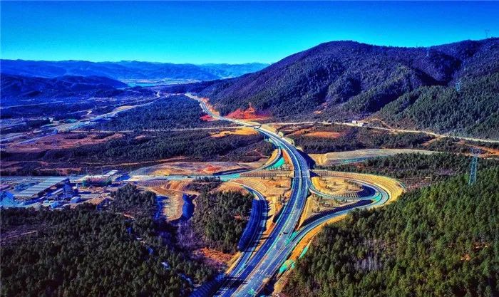 好消息!香格里拉至丽江高速公路12月31日试通车