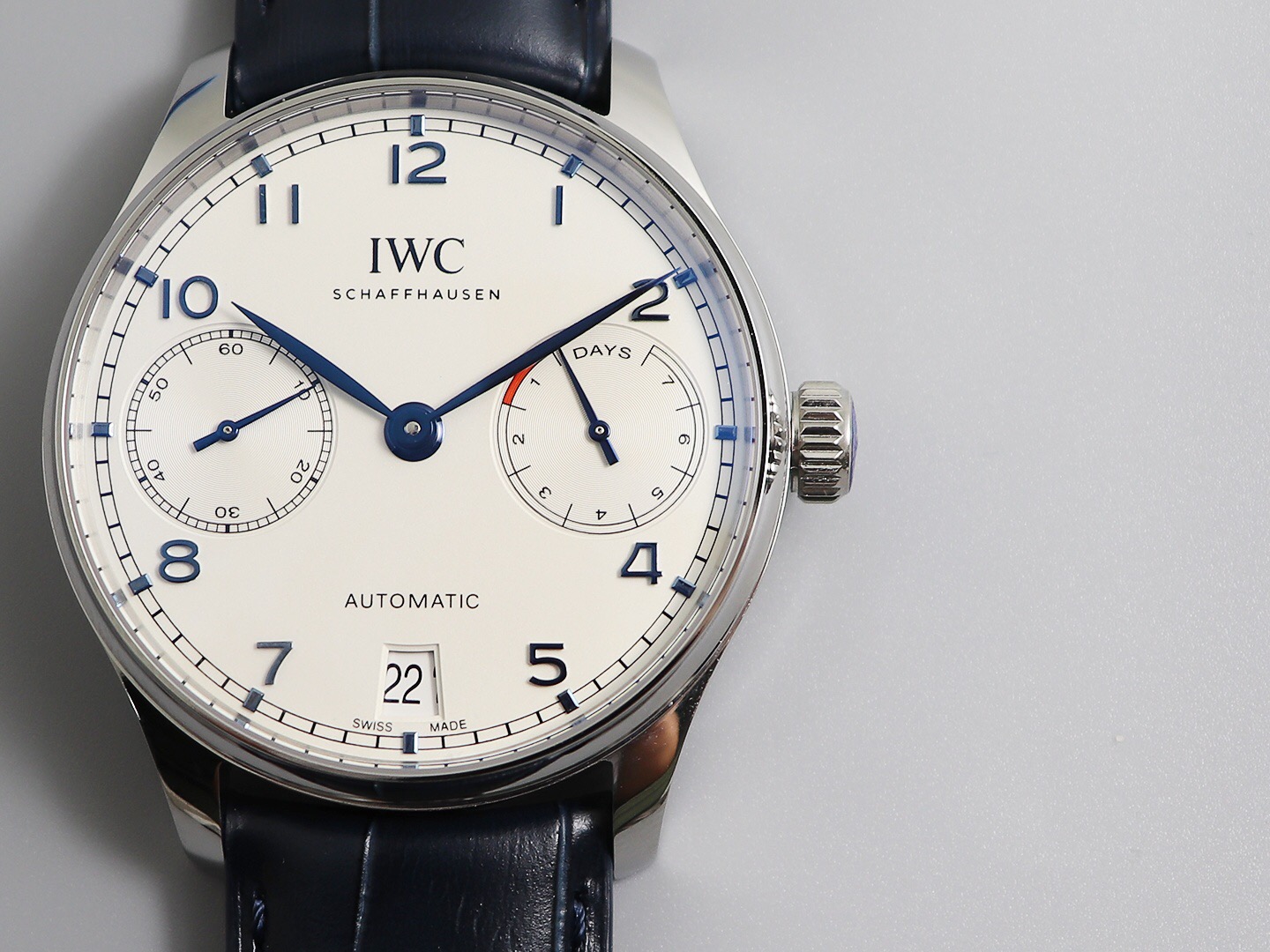 siri说表:zf万国葡萄牙系列葡七白盘腕表