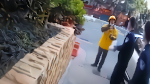 莆田外卖哥捐出一千个口罩:我经历过非典