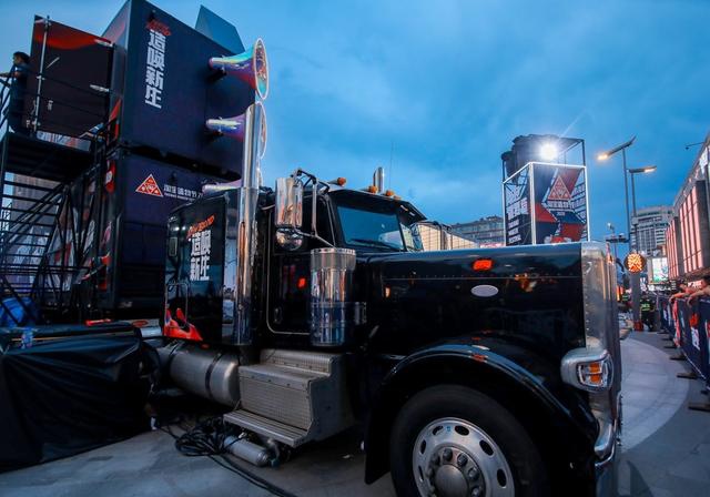 年轻脑洞就是优势淘宝掀起不正经创业潮