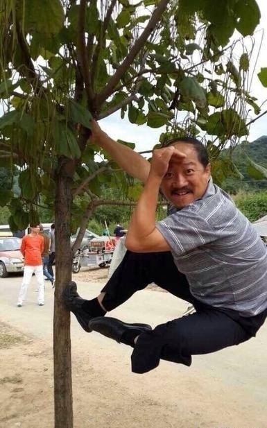 乡村爱情谢广坤被骂上热搜,超苏大强成第一作爹,网友吐槽引爆笑__凤凰