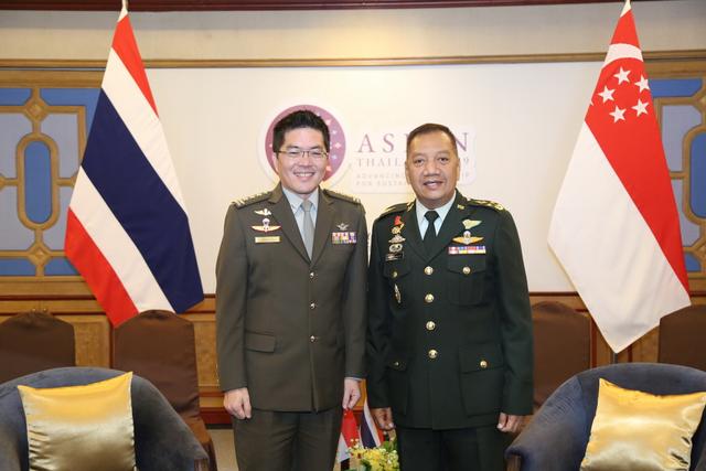 新加坡号称毒虾军力不弱跟哪个国家关系最好两枚勋章说明问题