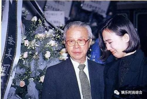 何超琼宁死只嫁陈百强结果何鸿燊就找人害死陈百强