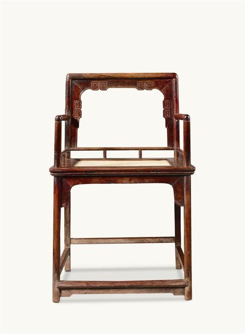 玫瑰椅在宋代名画中曾有所见,明代更为常见,是一种造型别致的椅子.