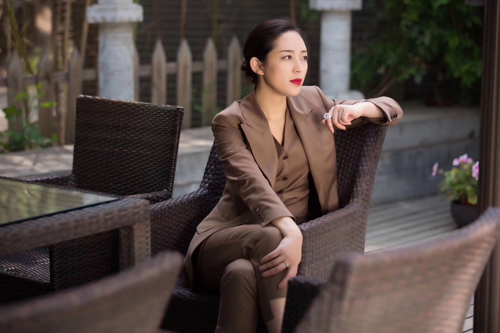 67不要让舒适区毁了你97年青年女企业家黎阳的成功秘籍