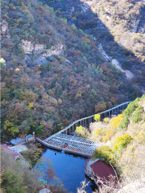 玻璃栈道,水晶长城,天空之镜均免费 清凉谷和你有个美丽约定__凤凰网