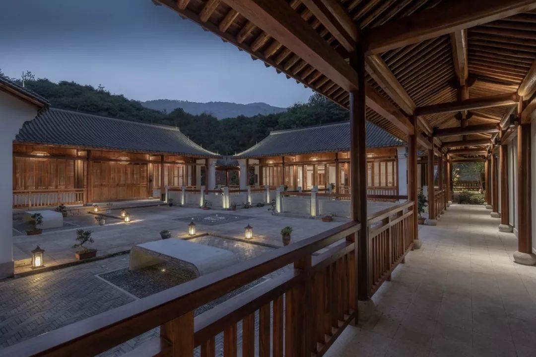 域游推荐 |斥资千万仅12间房!睡进山水画赏星月,古代隐士避世之居