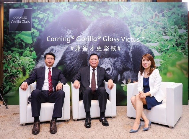 康宁玻璃新品发布 抗跌落&抗刮擦性能全显著提升__凤凰网