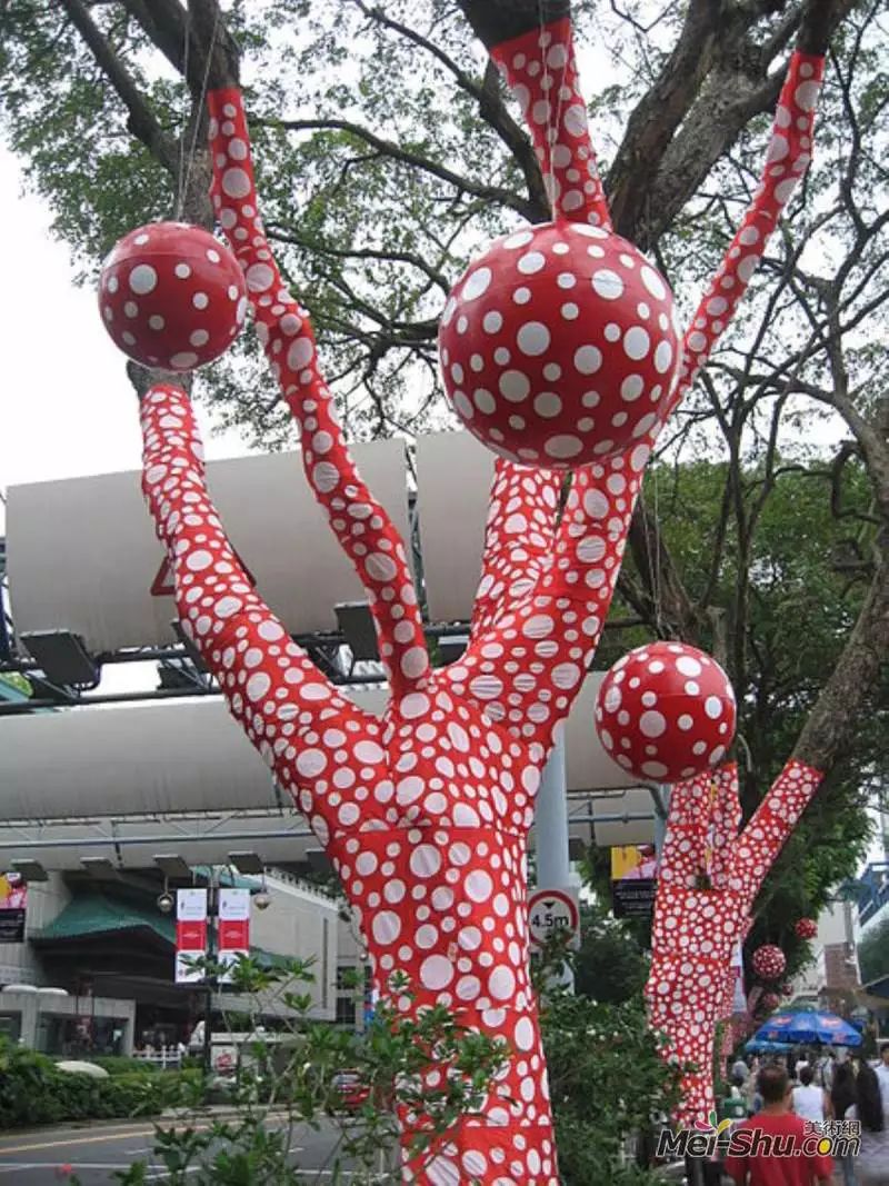 在世最贵的女艺术家 !草间弥生(yayoi kusama)高清作品欣赏