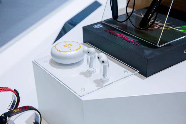 oppo iot家族亮相cj,eva定制,爆款真无线耳机实力抢眼