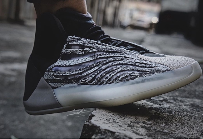 休闲版 yeezy qntm quantum 上脚美照释出__凤凰网