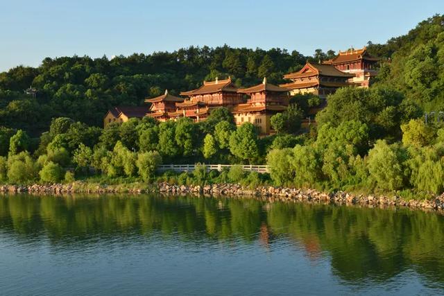 美丽寺院绍兴多宝讲寺