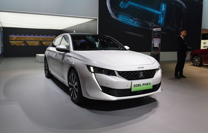 百公里油耗仅22508l插电混动版预计年内上市蒙迪欧慌不慌