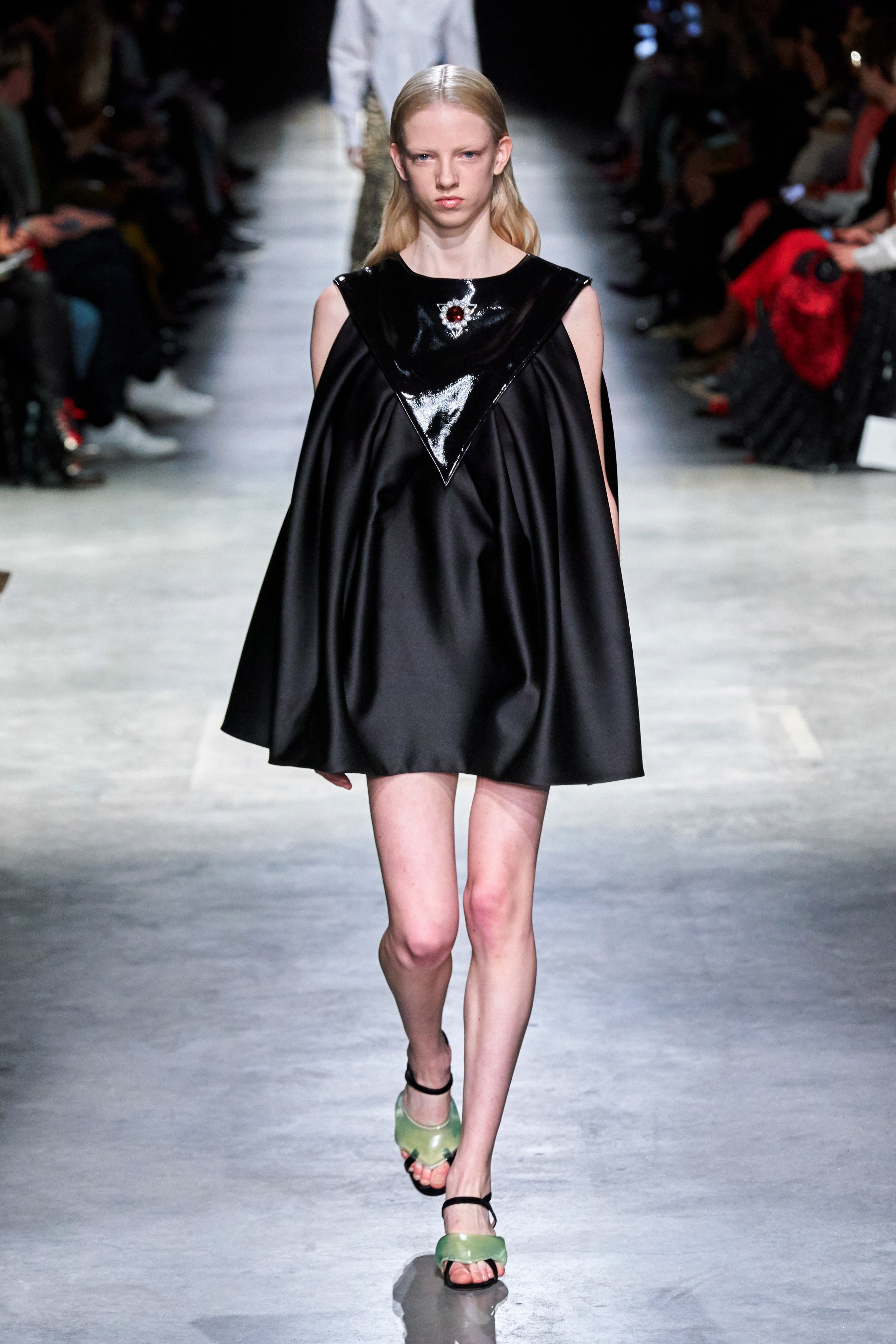 christopherkane2020秋冬系列爱是想拥有却不敢靠近