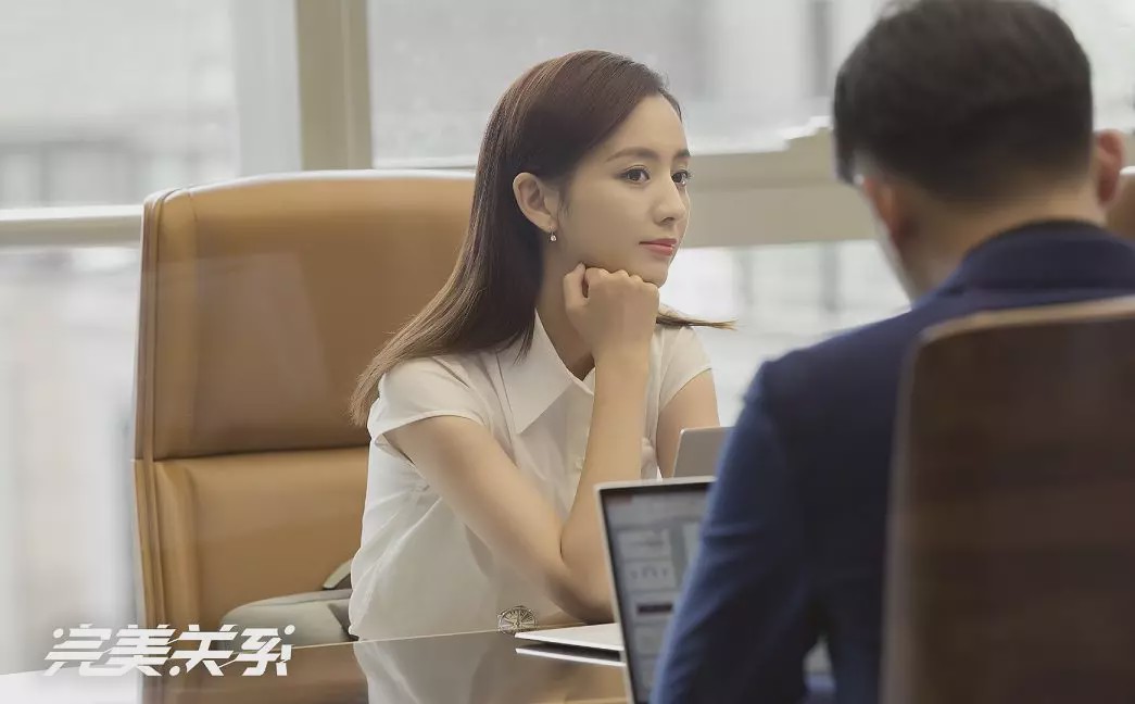 是公关新人 江达琳 临危受命的高智商白富美 被迫长大的耿直少女总裁