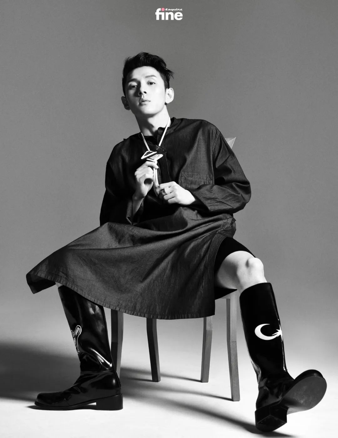 新刊上市封面人物李佳琦然后怎样