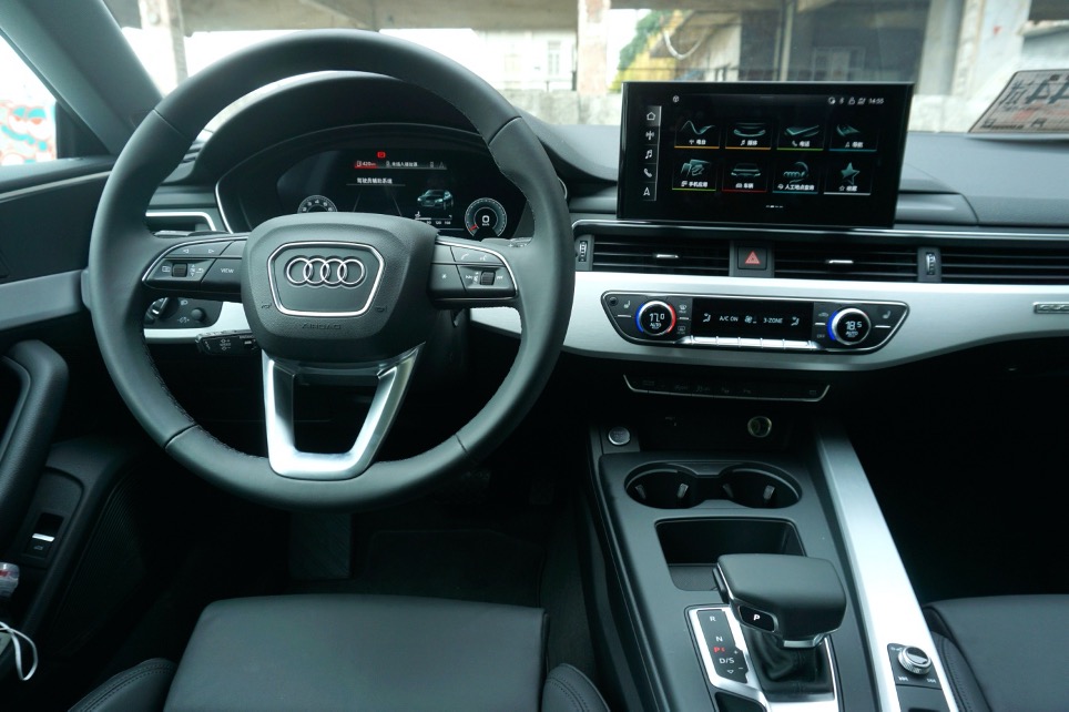 新奥迪a5最高级的驾驶感受是你开始希望路没有尽头