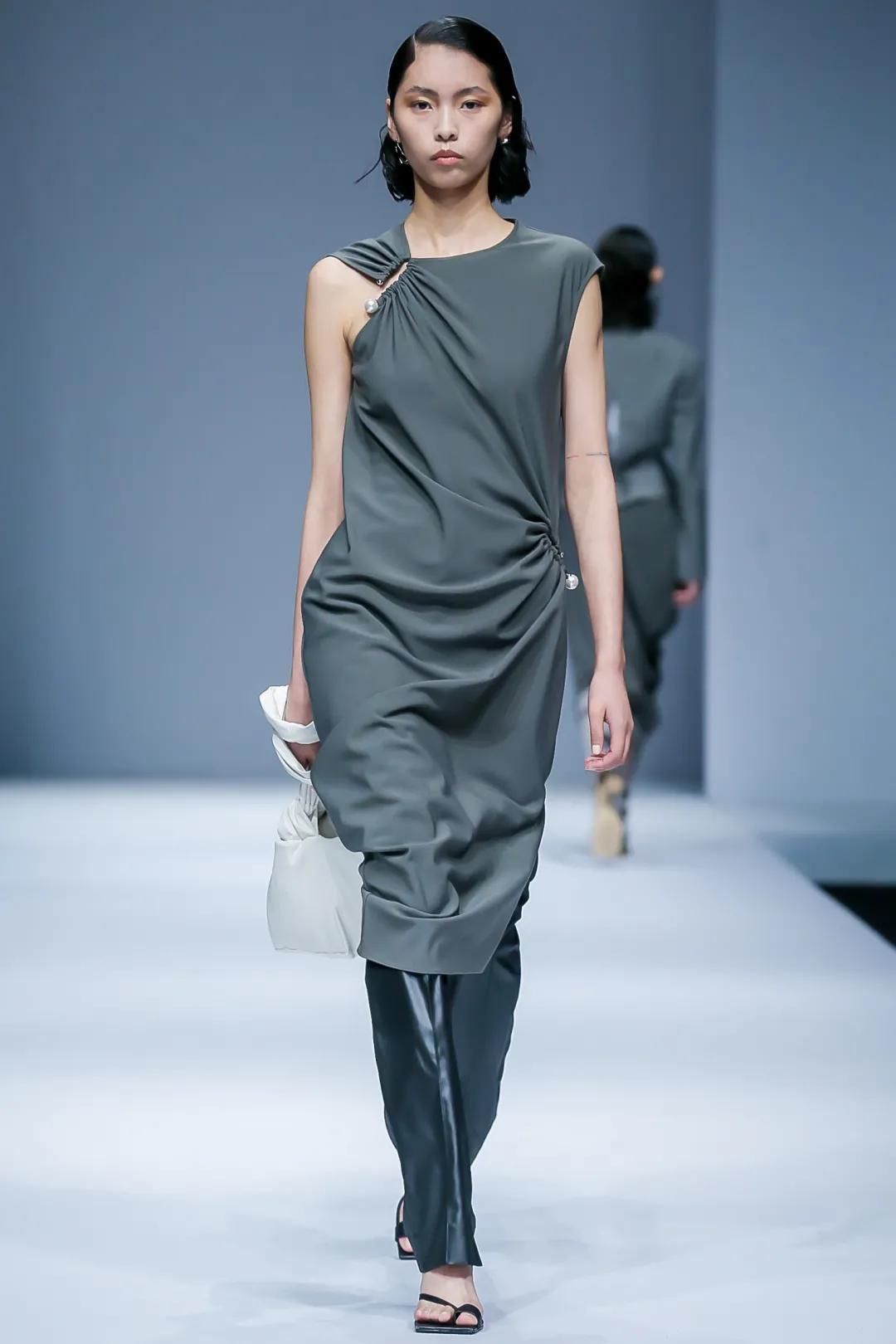 趋势 | 2021春夏中国国际时装周流行设计手法及元素分析