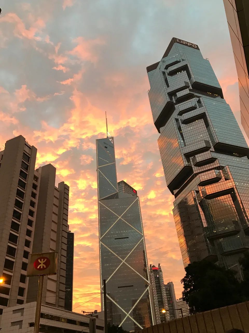 四海美景集画框 欲与青山试比高——香港高楼的功与过__凤凰网